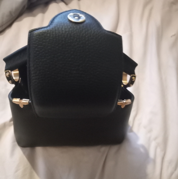 Luis Vuitton purse - Picture 4 of 4